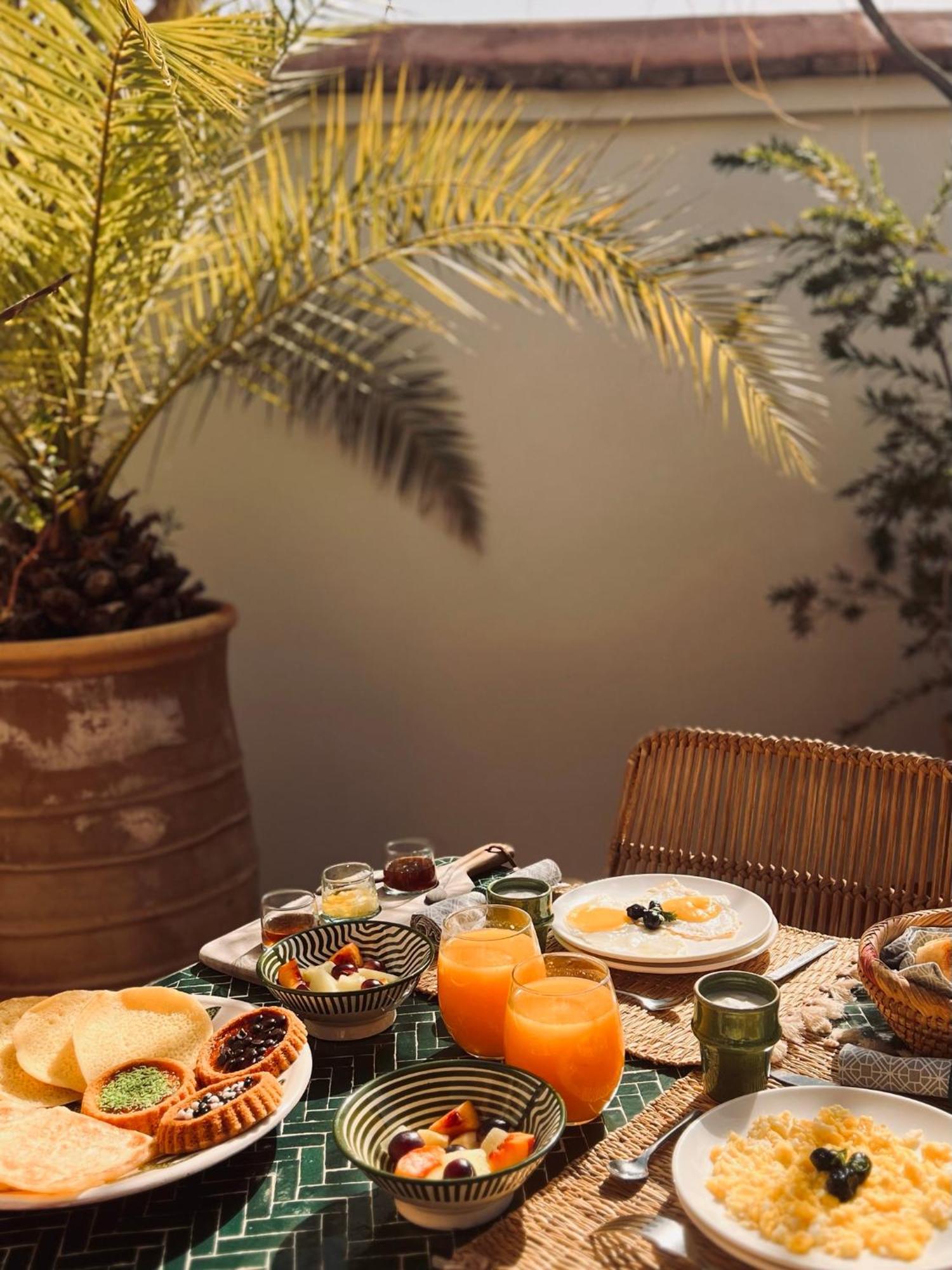 Riad Prive Sadaka Bassin Rooftop Марракеш Экстерьер фото
